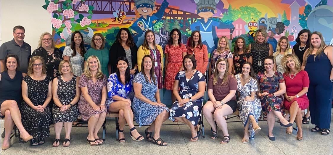 Welcome to Gardens Elementary - Staff Pic